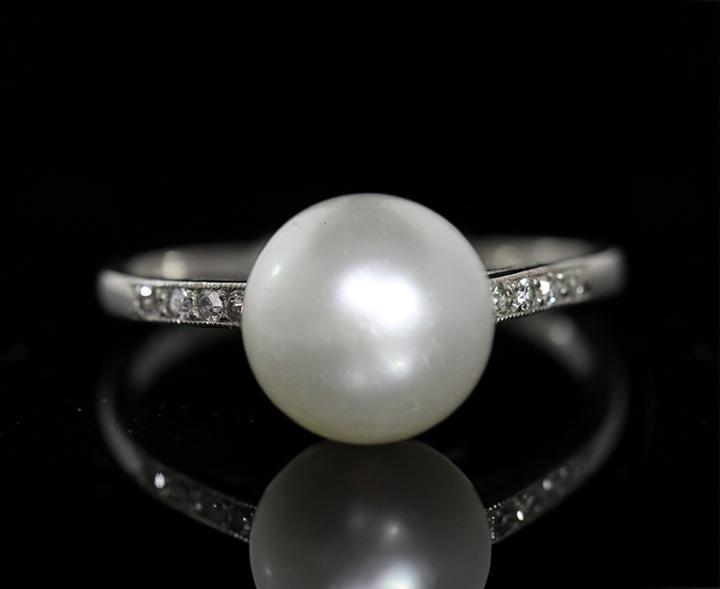 ★うーしゃん★　真珠プラチナリング　レトロ Antique Gallery Soleil アンティークジュエリー / 純白の輝き 鑑定書